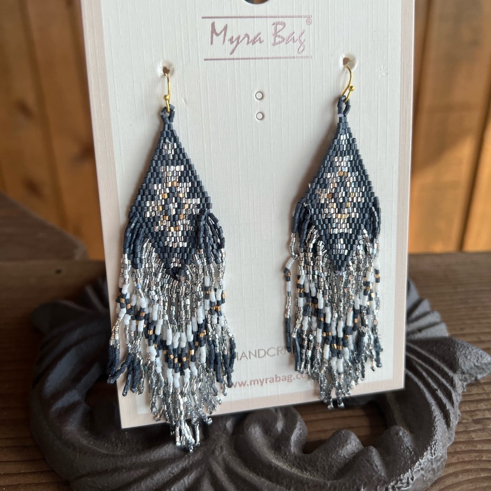 💝New! Gorgeous Silver Gray Beaded tassel boho western tribal earrings jewelry - Picture 3 of 8